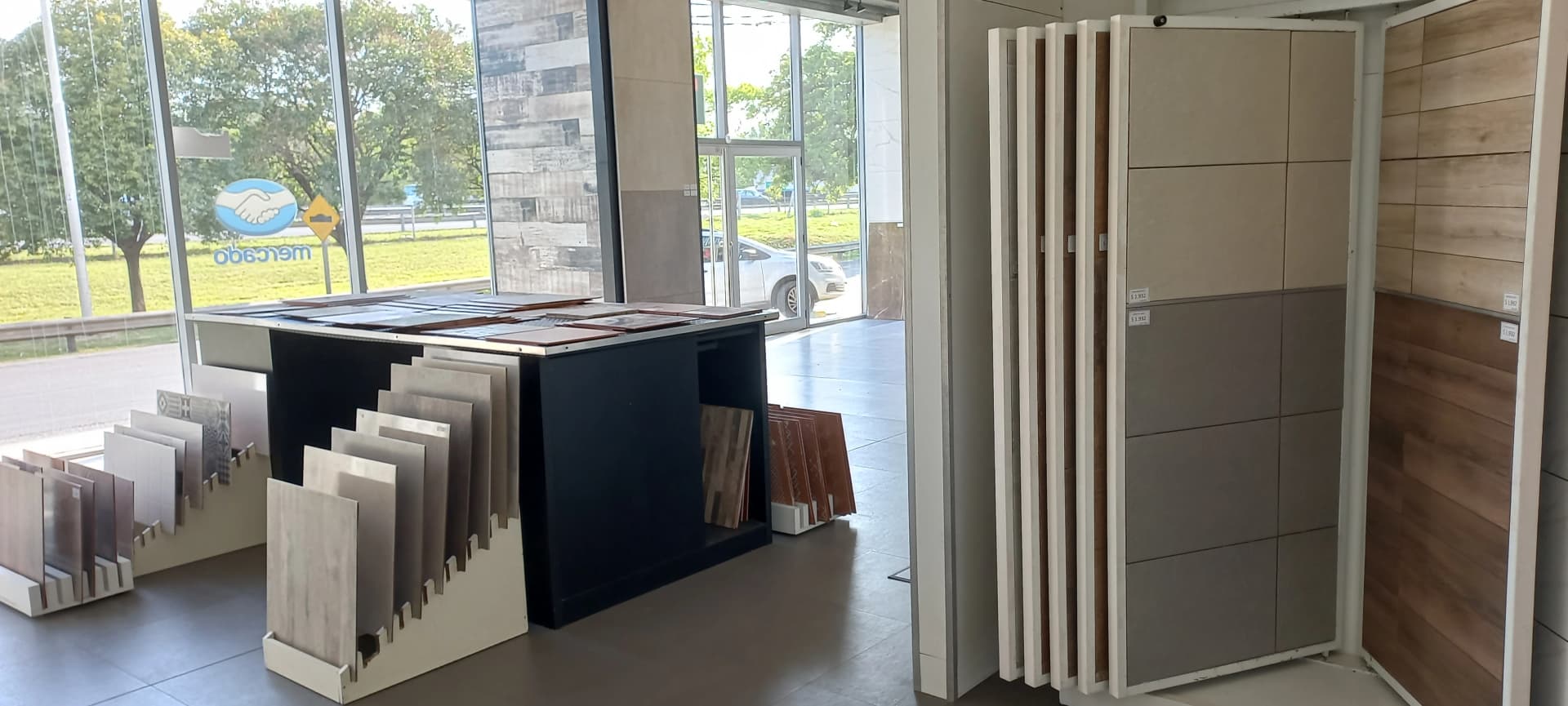 Showroom de novo porcelanatos