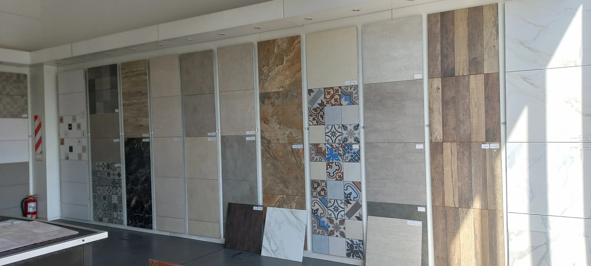 Showroom de novo porcelanatos